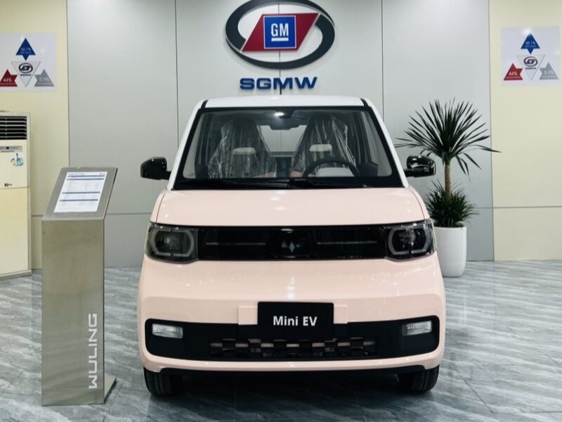 Hiện Wuling Mini EV đang được sản xuất, lắp ráp và phân phối tại Việt Nam bởi TMT Motors