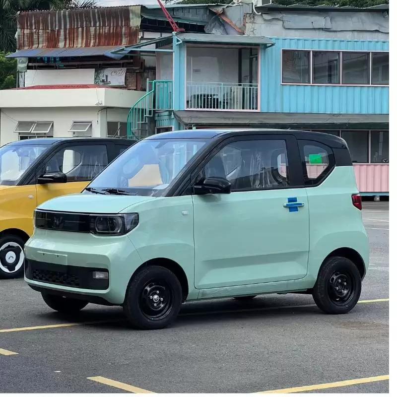 Mậu Thìn chọn xe màu xanh lá cây giúp chiêu tài chiêu lộc