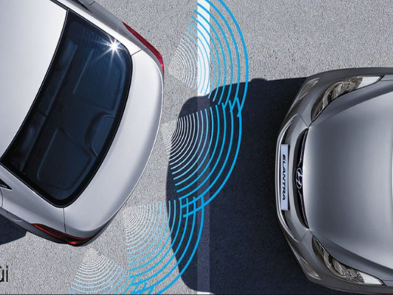 Cảm biến xe hoạt động nhanh nhạy giúp người dùng dễ dàng tránh vật cản xung quanh