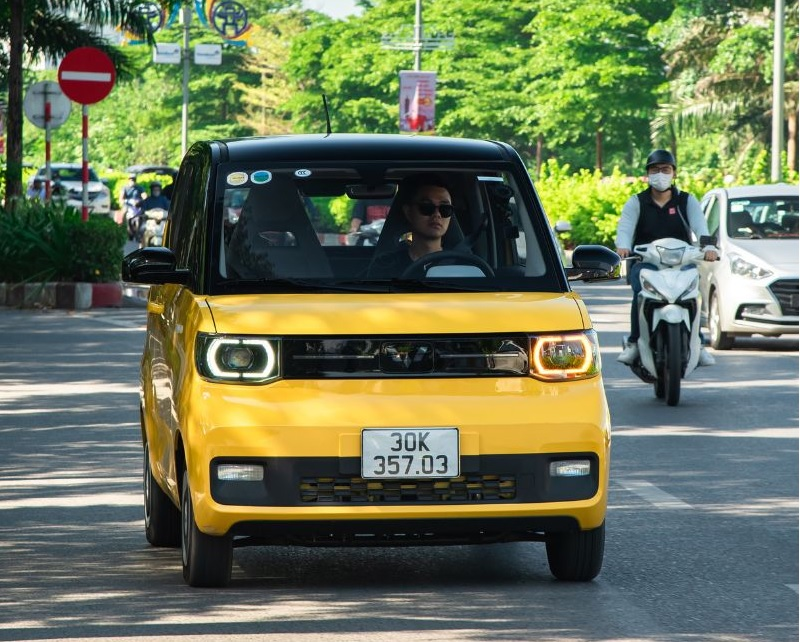 Người điều khiển ô tô cần nghiêm túc thực hiện phí duy trì đường bộ