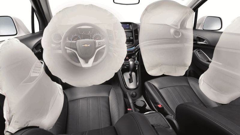 Hệ thống túi khí trên ô tô tự bung khi xe hoạt động