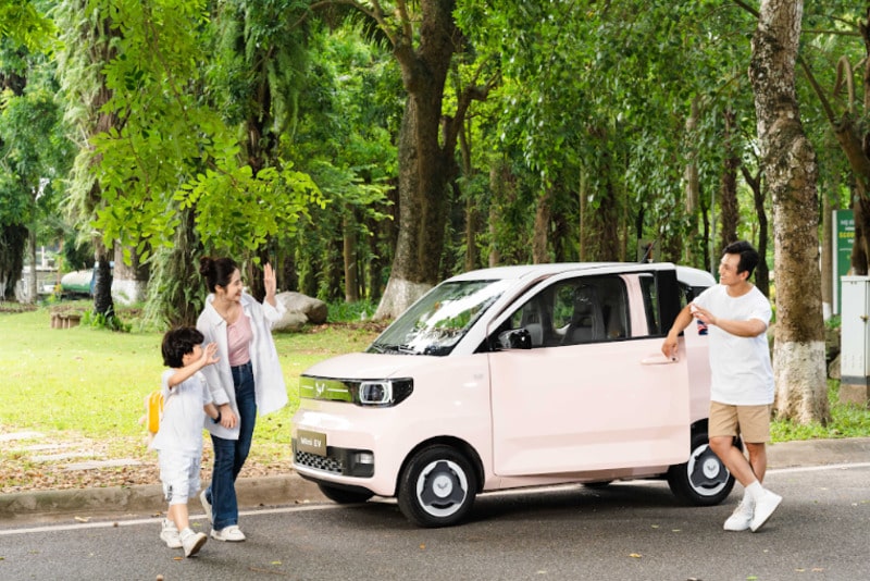 Sơn lại màu xe thành những màu hợp mệnh