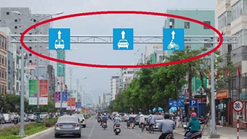 Lái xe lệch làn sẽ bị phạt