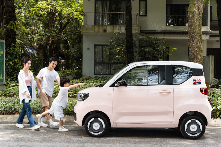 So sánh ô tô điện và ô tô xăng về khả năng vận hành