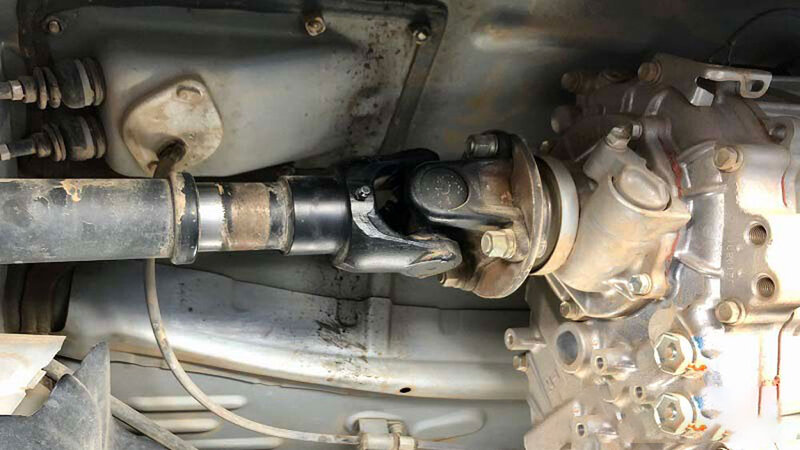 Những dấu hiệu phổ biến của trục láp bị hỏng