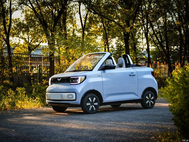 Thiết kế ngoại thất độc đáo của dòng xe Wuling Mini EV mui trần