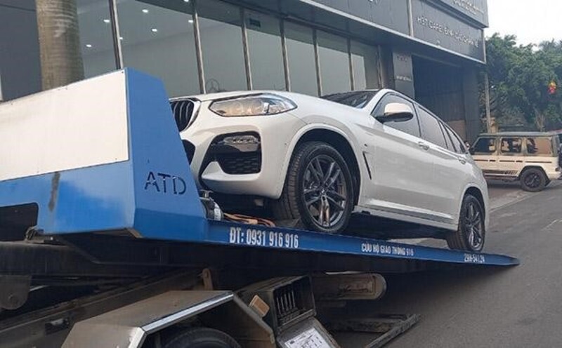 Việc ABS báo lỗi trên xe ô tô cần được kiểm tra và sửa chữa kịp thời để đảm bảo an toàn cho mọi người tham gia giao thông