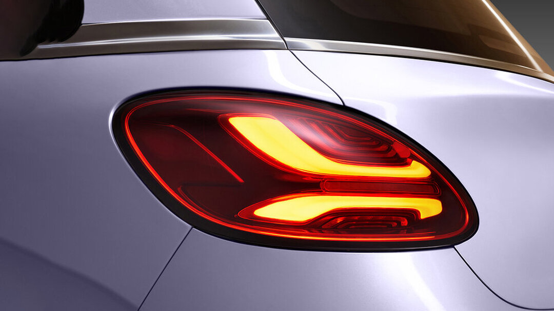 3-车尾灯_2.e5b91b36 copy.jpg